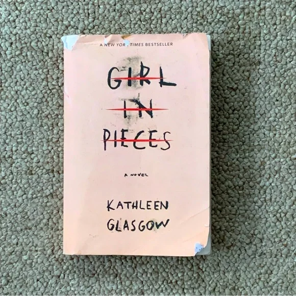 Girl in Pieces Book - Picture 2 of 4